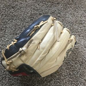 Rawlings baseball glove